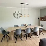 8 Personen ,,seegelblick