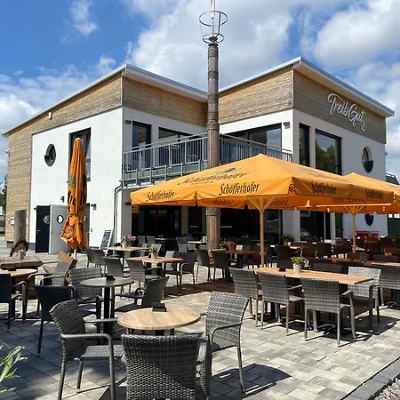 Ferienhaus 8 Personen ,,seegelblick Am Goitzschesee, Erste Reihe Am Mit Sauna, Kamin, Wallbox&sup Pouch