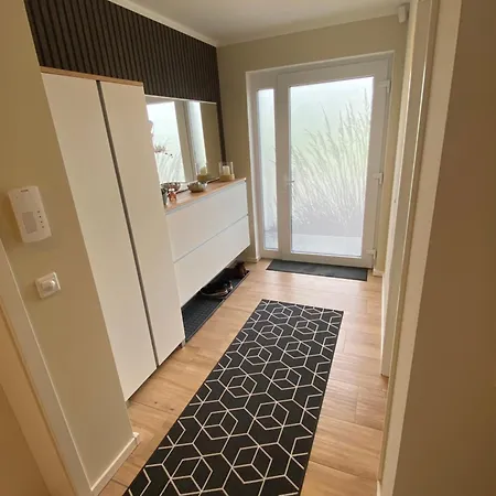 8 Personen ,,seegelblick Am Goitzschesee, Erste Reihe Am Mit Sauna, Kamin, Wallbox&sup Pouch