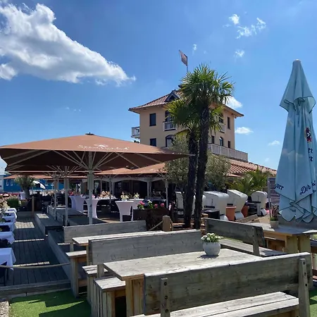 8 Personen ,,seegelblick Am Goitzschesee, Erste Reihe Am Mit Sauna, Kamin, Wallbox&sup *