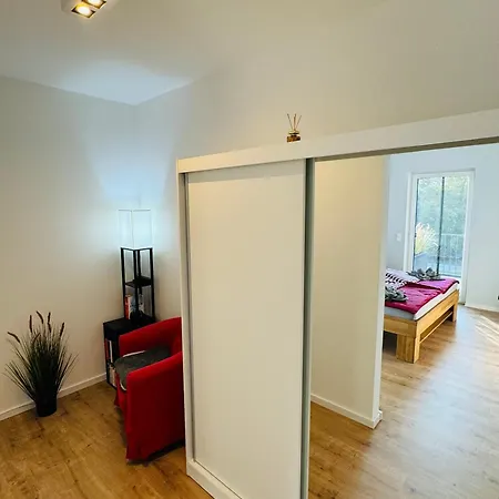 8 Personen ,,seegelblick Am Goitzschesee, Erste Reihe Am Mit Sauna, Kamin, Wallbox&sup * Pouch