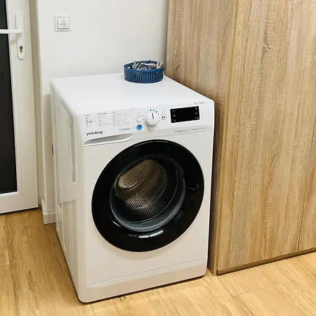 Ferienhaus 8 Personen ,,seegelblick Am Goitzschesee, Erste Reihe Am Mit Sauna, Kamin, Wallbox&sup