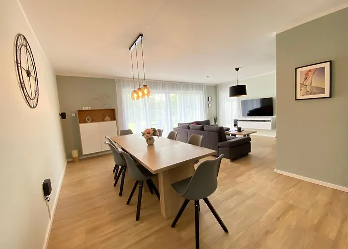 8 Personen ,,seegelblick